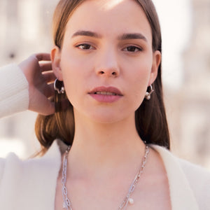 
                  
                    FLOW Small White Gold Hoop Earrings with Pearls
                  
                