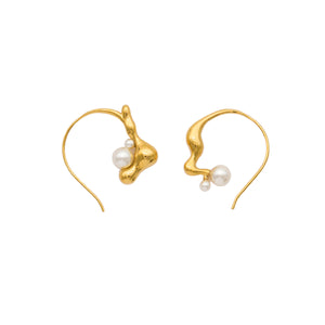 
                  
                    FLOW Small Gold Hoop Earrings with Pearls
                  
                