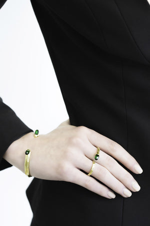 
                  
                    LL Minimalism Green Ring
                  
                