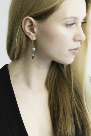 
                  
                    LL Minimalism Green Earrings
                  
                