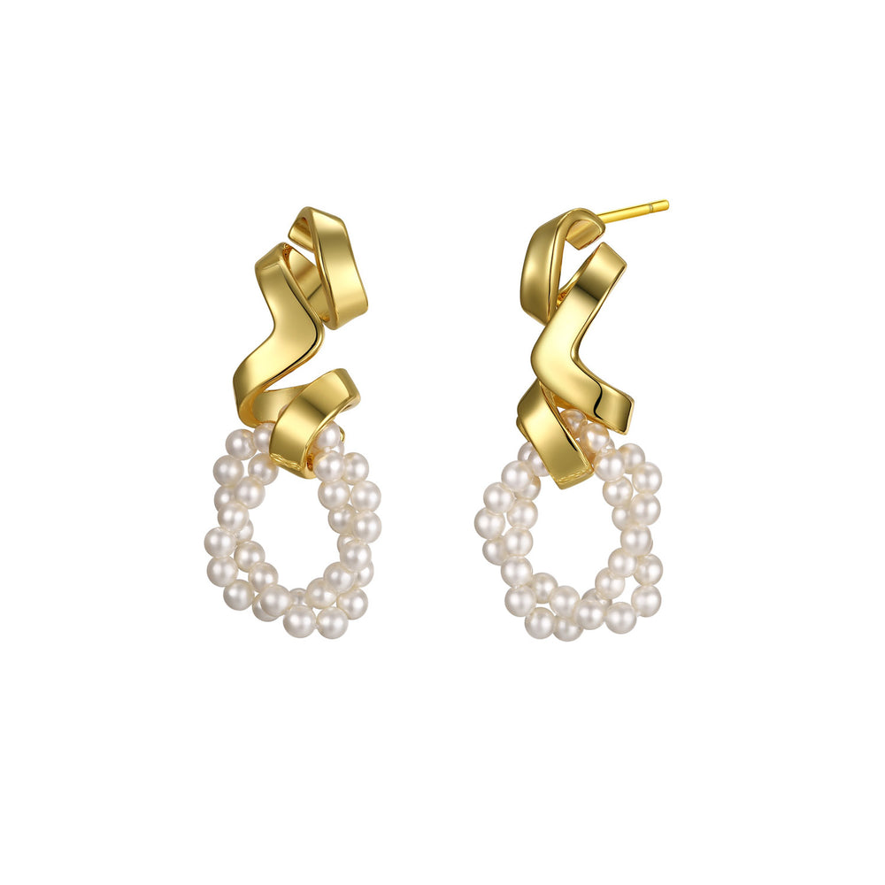 
                  
                    Bubbling Gold Small Earrings with Pearls
                  
                