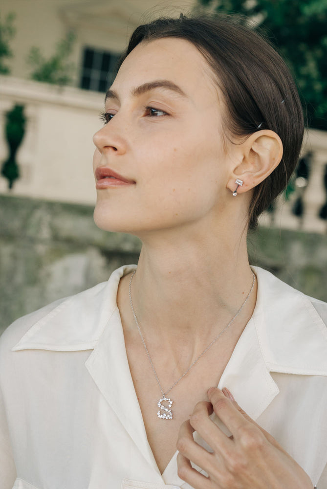 
                  
                    Gold-plated Spoons Earrings with Emerald Crystals
                  
                